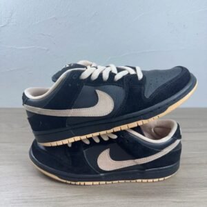 Brand: Nike Nike Men's Dunk Low Retro SneakerSkateboarding Shoes Lightweight design Retro Style