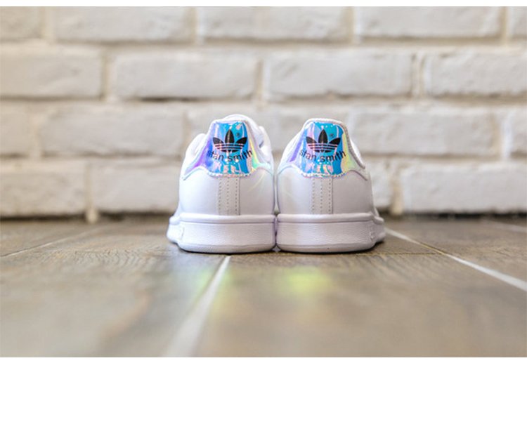 adidas Originals Women's Swift Run Sneaker - Image 3