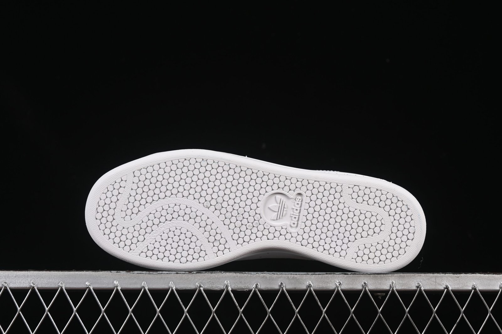 adidas Originals Women's Swift Run Sneaker - Image 4